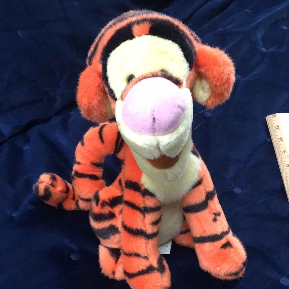 Vintage Tigger. Like new. Perfect condition